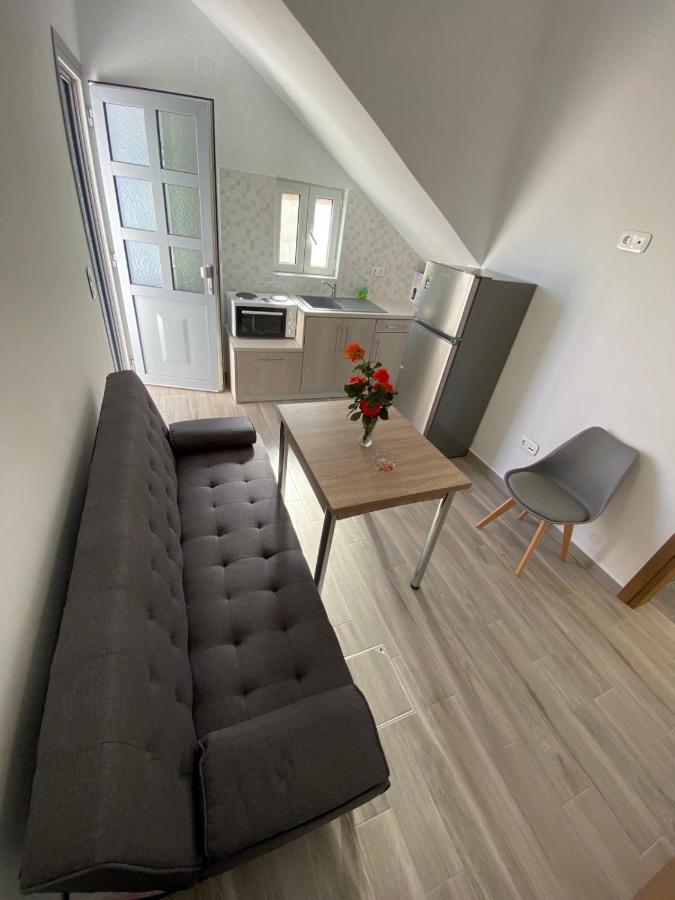 Ninemia Apartment Artemonas Dış mekan fotoğraf