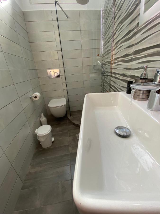 Ninemia Apartment Artemonas Dış mekan fotoğraf